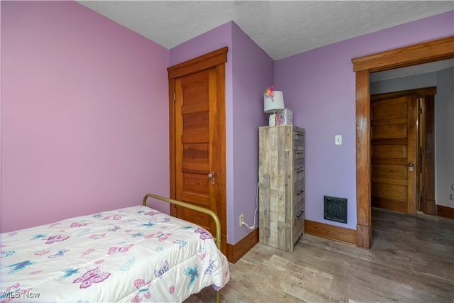 152 Eastern Heights Boulevard, Elyria, OH 44035