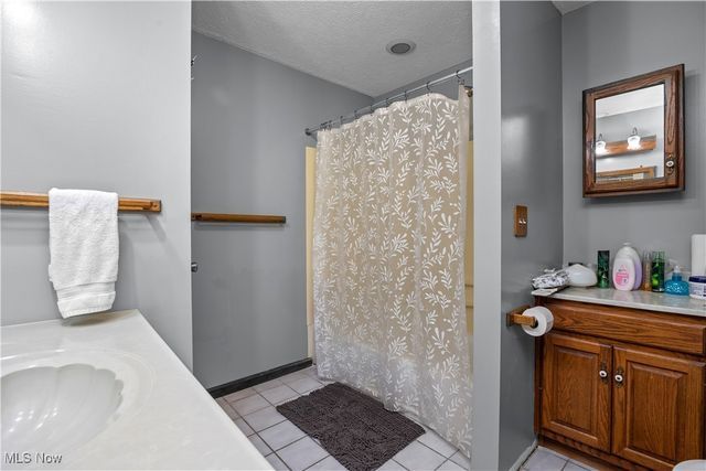 152 Eastern Heights Boulevard, Elyria, OH 44035