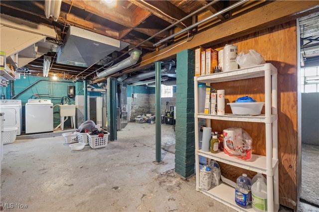 152 Eastern Heights Boulevard, Elyria, OH 44035