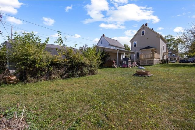 152 Eastern Heights Boulevard, Elyria, OH 44035