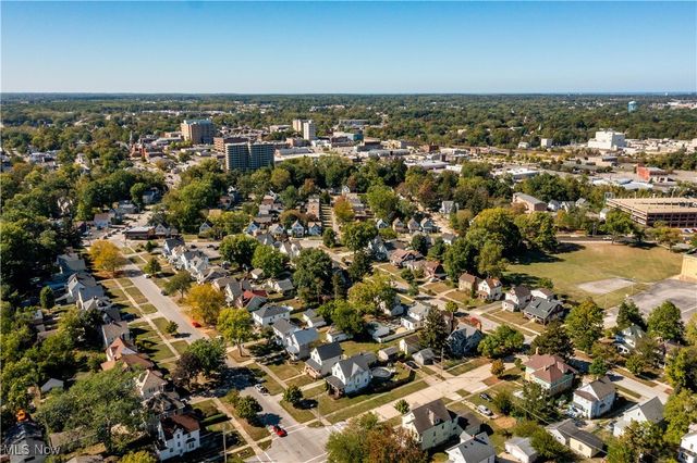 152 Eastern Heights Boulevard, Elyria, OH 44035