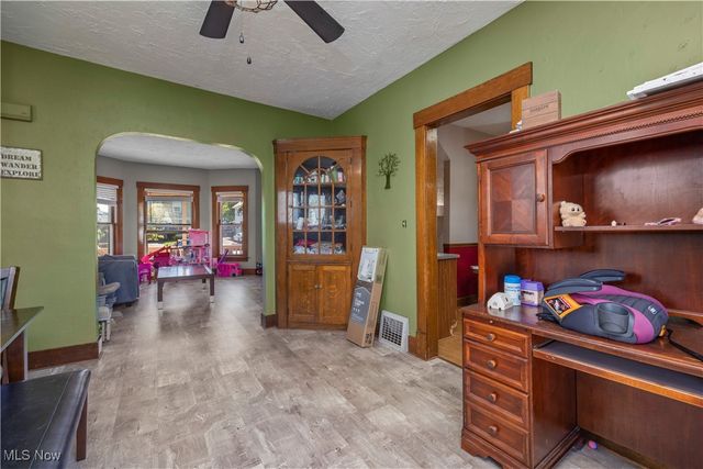 152 Eastern Heights Boulevard, Elyria, OH 44035