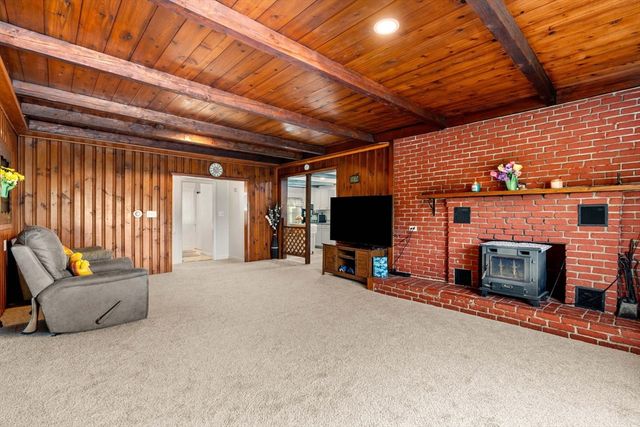 721 River St, Haverhill, MA 01832