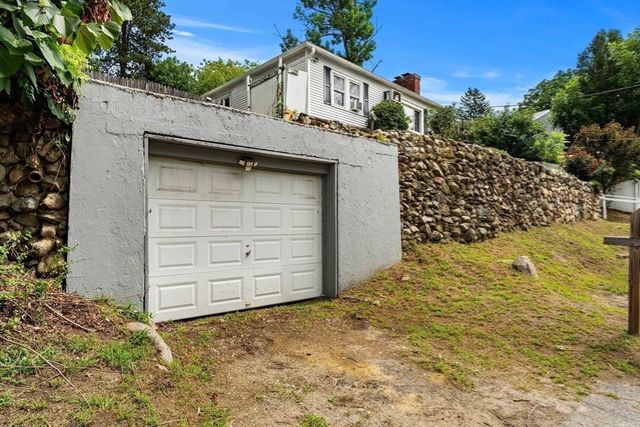 721 River St, Haverhill, MA 01832