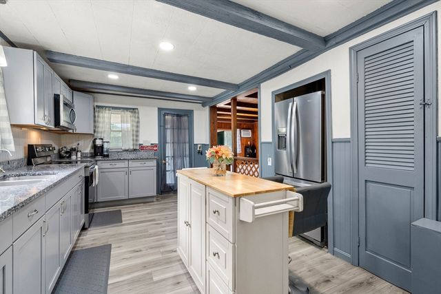 721 River St, Haverhill, MA 01832