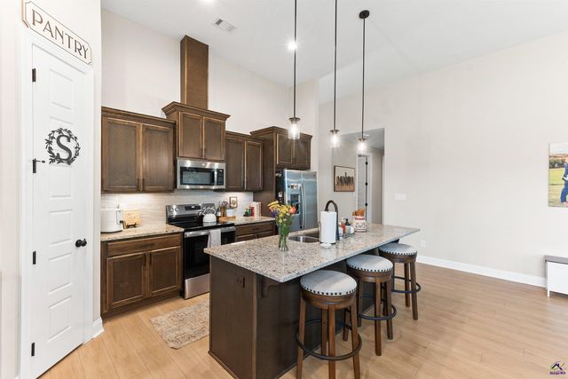 403 Cannon Point Drive, Bonaire, GA 31005