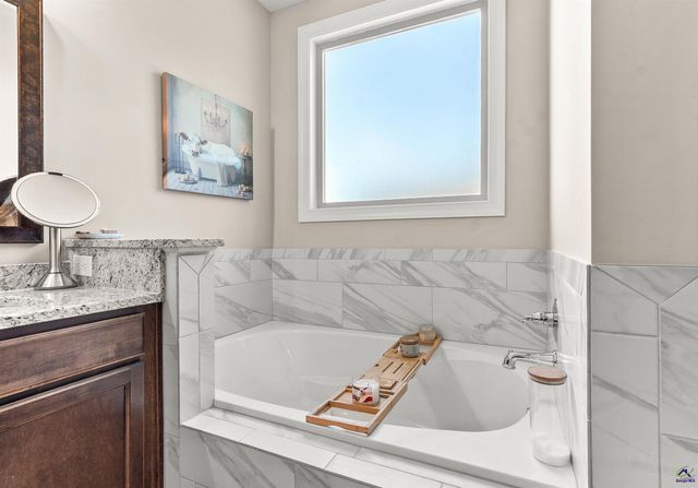 403 Cannon Point Drive, Bonaire, GA 31005