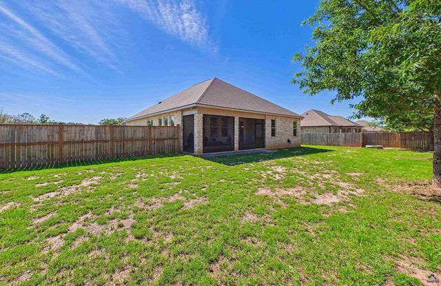403 Cannon Point Drive, Bonaire, GA 31005