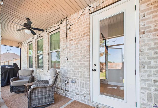 403 Cannon Point Drive, Bonaire, GA 31005