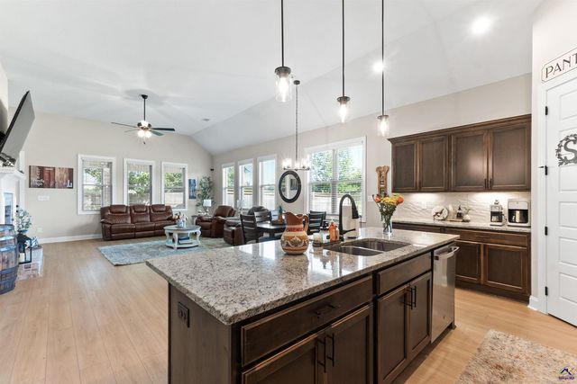 403 Cannon Point Drive, Bonaire, GA 31005