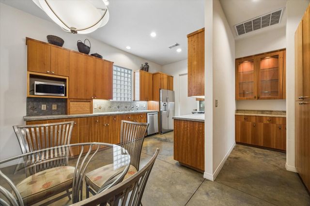 2623 Rose Hill Drive, League City, TX 77573