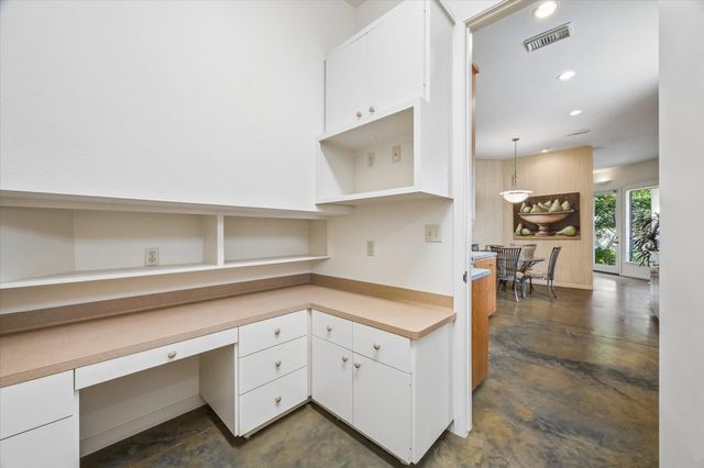 2623 Rose Hill Drive, League City, TX 77573