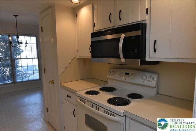 573 Ponds Edge Lane A4, Allentown City, PA 18104