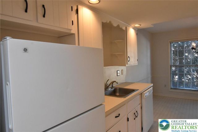 573 Ponds Edge Lane A4, Allentown City, PA 18104