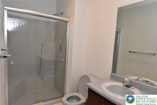 573 Ponds Edge Lane A4, Allentown City, PA 18104