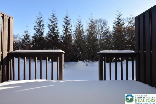 573 Ponds Edge Lane A4, Allentown City, PA 18104