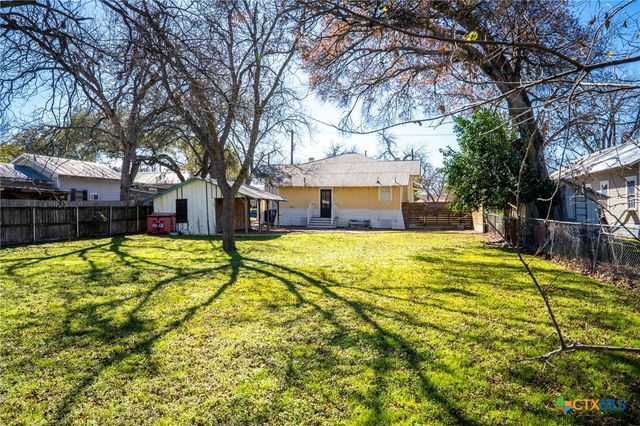 545 Willow Avenue, New Braunfels, TX 78130