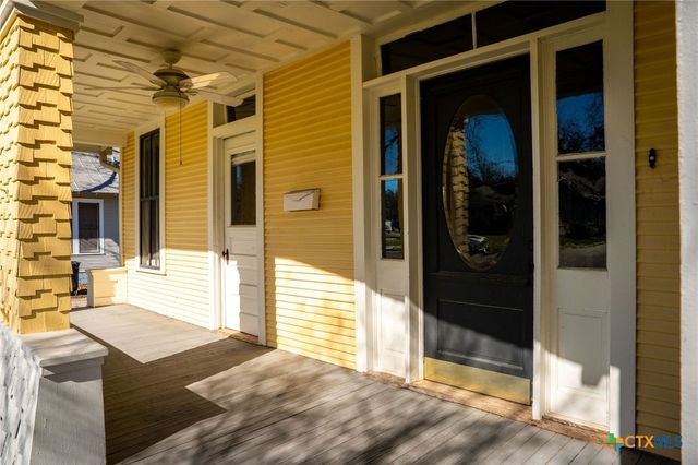 545 Willow Avenue, New Braunfels, TX 78130