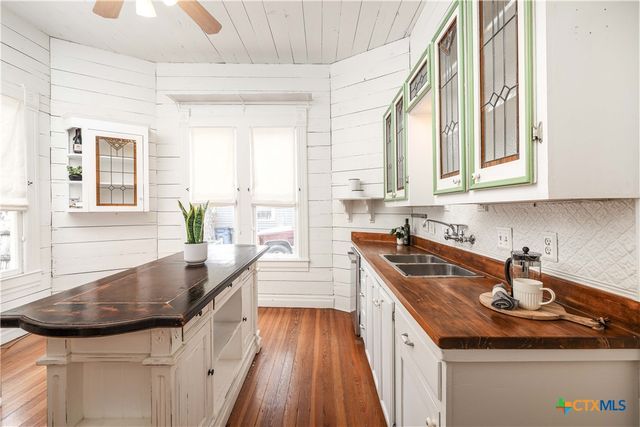 545 Willow Avenue, New Braunfels, TX 78130