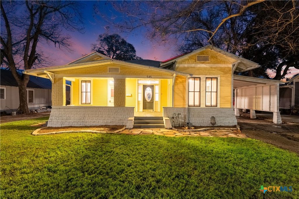 545 Willow Avenue, New Braunfels, TX 78130