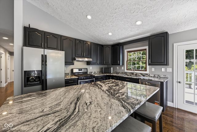 5110 N Echo Bend Boulevard, Bloomington, IN 47404