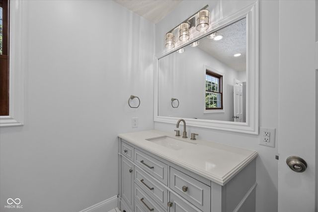5110 N Echo Bend Boulevard, Bloomington, IN 47404