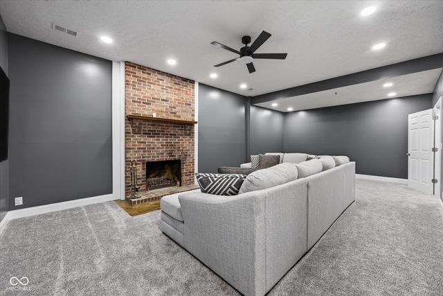 5110 N Echo Bend Boulevard, Bloomington, IN 47404