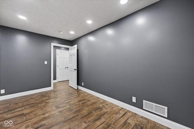 5110 N Echo Bend Boulevard, Bloomington, IN 47404