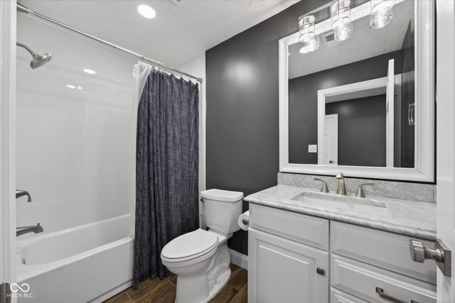 5110 N Echo Bend Boulevard, Bloomington, IN 47404