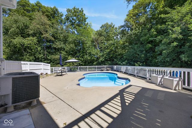 5110 N Echo Bend Boulevard, Bloomington, IN 47404