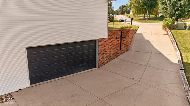 5110 N Echo Bend Boulevard, Bloomington, IN 47404