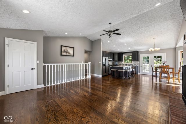 5110 N Echo Bend Boulevard, Bloomington, IN 47404