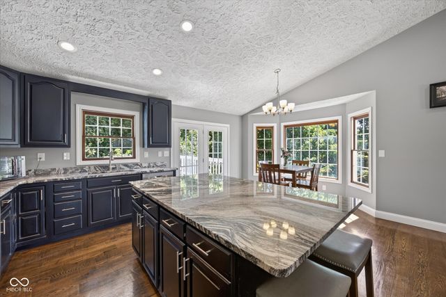 5110 N Echo Bend Boulevard, Bloomington, IN 47404