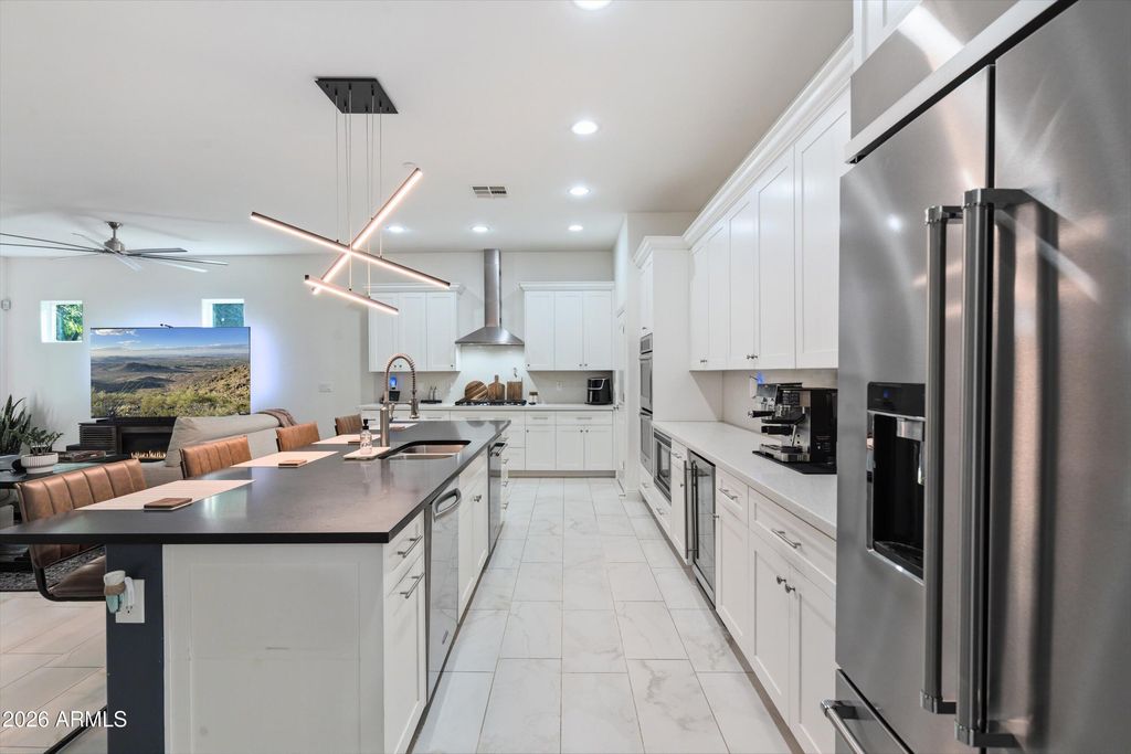 Image 21 of property listing at 1822 W EL CAMINITO Drive, Phoenix, AZ 85021