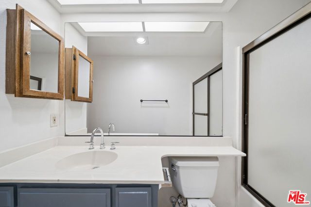 11924 Mayfield Avenue 2, Los Angeles, CA 90049