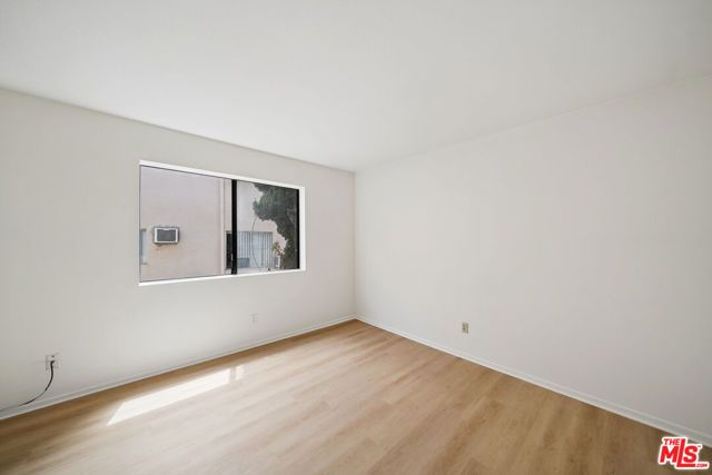 11924 Mayfield Avenue 2, Los Angeles, CA 90049