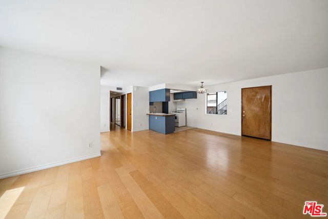 11924 Mayfield Avenue 2, Los Angeles, CA 90049