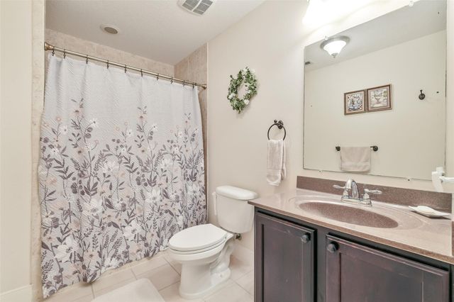 12011 Advance Drive, Houston, TX 77065