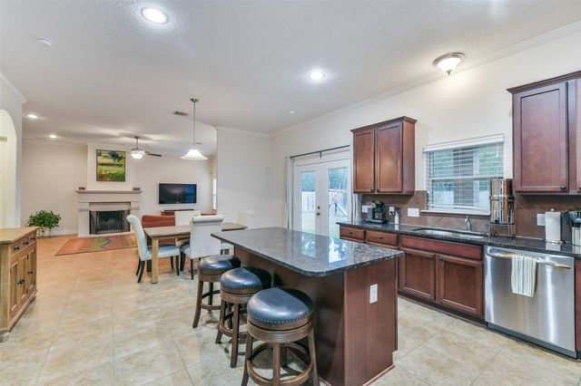 12011 Advance Drive, Houston, TX 77065