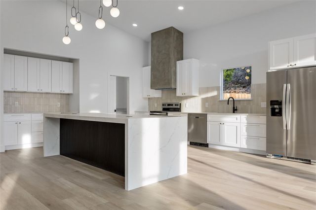 21803 O'Henry Ave, Lago Vista, TX 78645