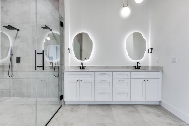 21803 O'Henry Ave, Lago Vista, TX 78645