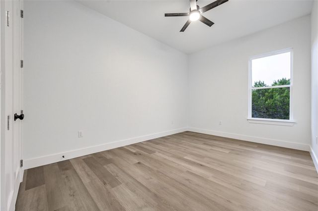 21803 O'Henry Ave, Lago Vista, TX 78645