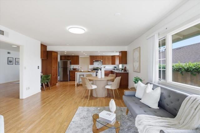 1071 La Reina Drive, San Marcos, CA 92078