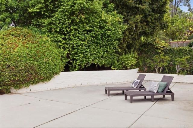 1071 La Reina Drive, San Marcos, CA 92078