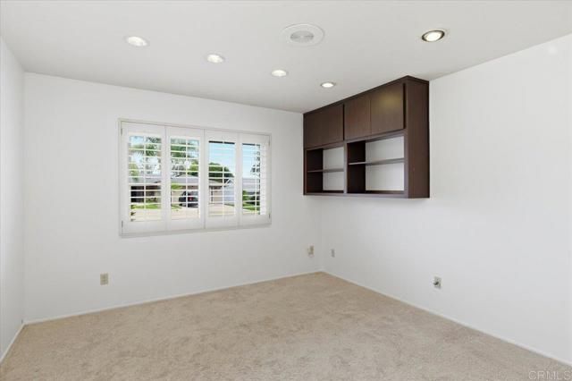 1071 La Reina Drive, San Marcos, CA 92078