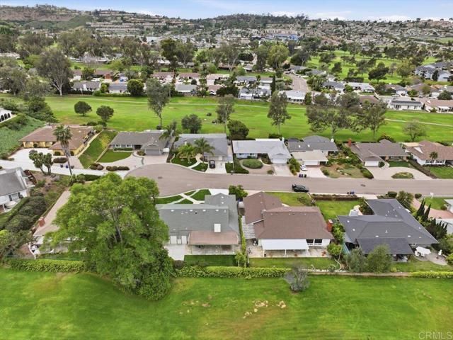 1071 La Reina Drive, San Marcos, CA 92078