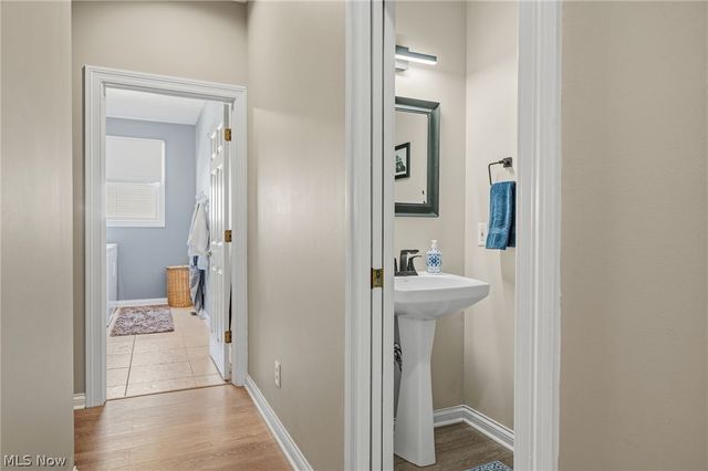 3119 Laura Lane, Westlake, OH 44145