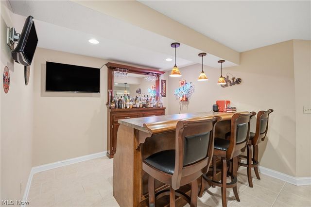 3119 Laura Lane, Westlake, OH 44145
