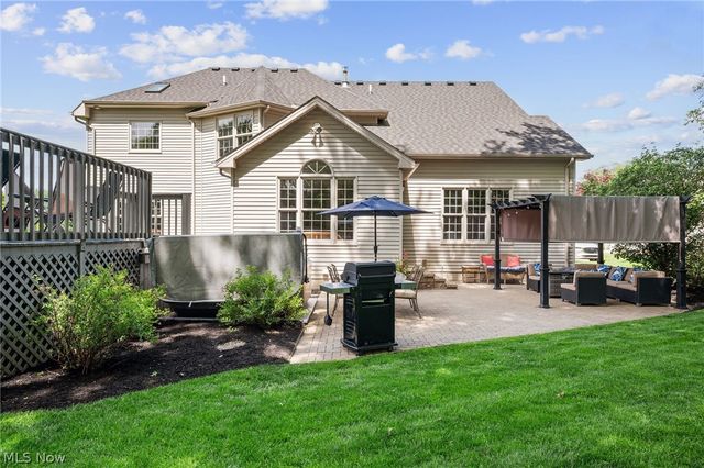 3119 Laura Lane, Westlake, OH 44145