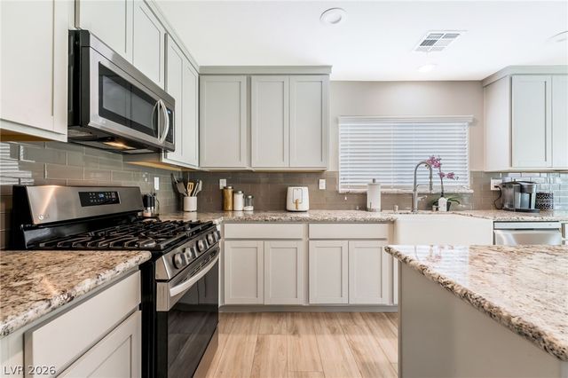 5605 Raven Horse Drive, Las Vegas, NV 89131